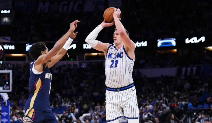 开云体育下载APP-魔术3人20+获胜！大瓦时隔386天复出8分 鹈鹕近11战10败